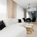 Beautiful & Spacious With Gym And Terrace By Renters Prestige *