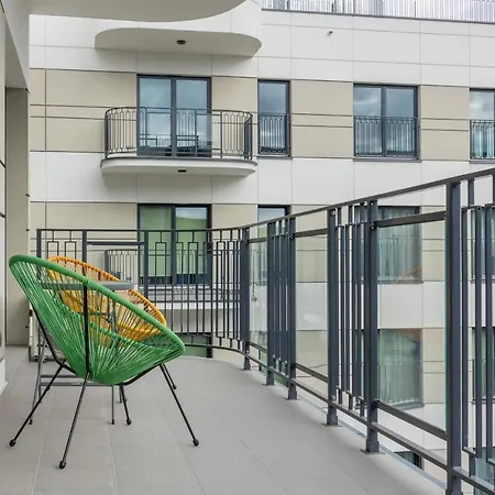 Apartment Beautiful & Spacious With Gym And Terrace By Renters Prestige Warsaw