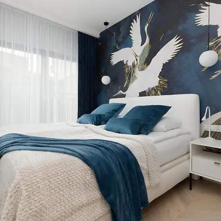 Beautiful & Spacious With Gym And Terrace By Renters Prestige
