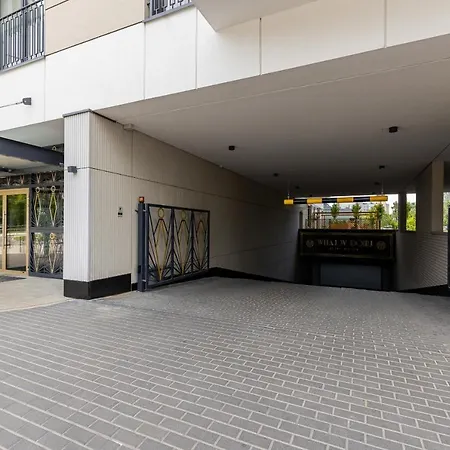 Beautiful & Spacious With Gym And Terrace By Renters Prestige Warsaw