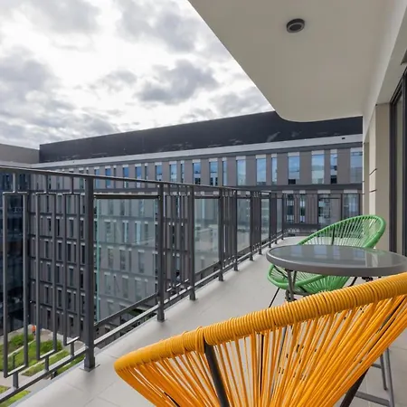 Lägenhet Beautiful & Spacious With Gym And Terrace By Renters Prestige Warszawa